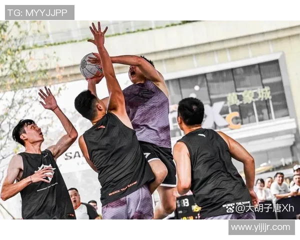 2016年宏远与新疆激战回顾比分揭晓精彩瞬间再现篮球盛宴 2016年宏远与新疆激战回顾比分揭晓精彩瞬间再现篮球盛宴