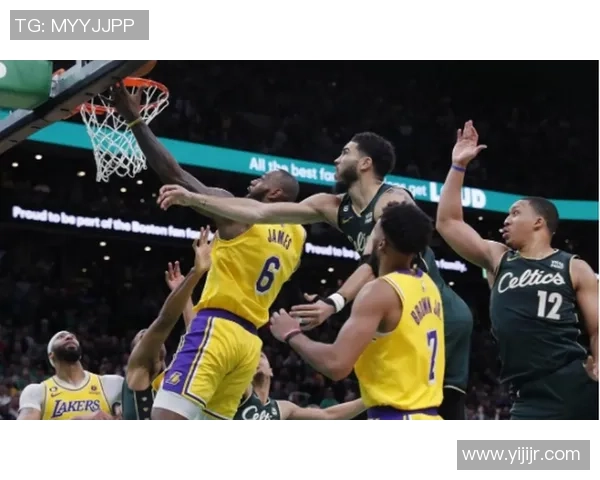 利物浦与红星激战成和比赛结果引发球迷热议与期待 利物浦与红星激战成和比赛结果引发球迷热议与期待