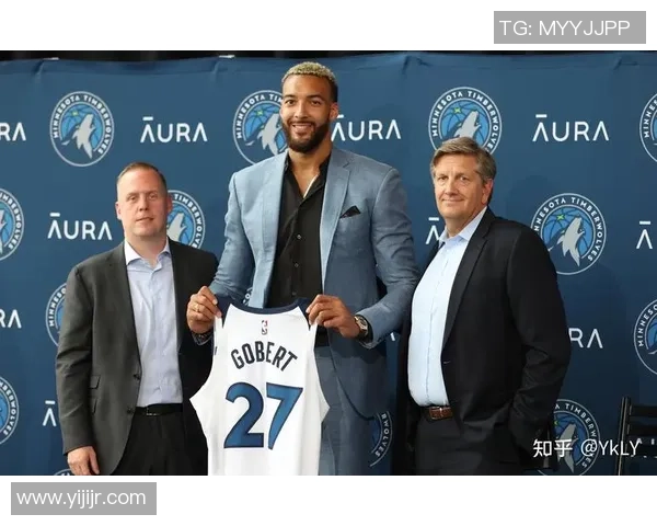 戈贝尔与阿联的巅峰对决：谁能在国际赛场上更胜一筹