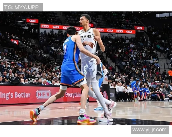 马刺与快船G3激战正酣谁能在季后赛中抢占先机